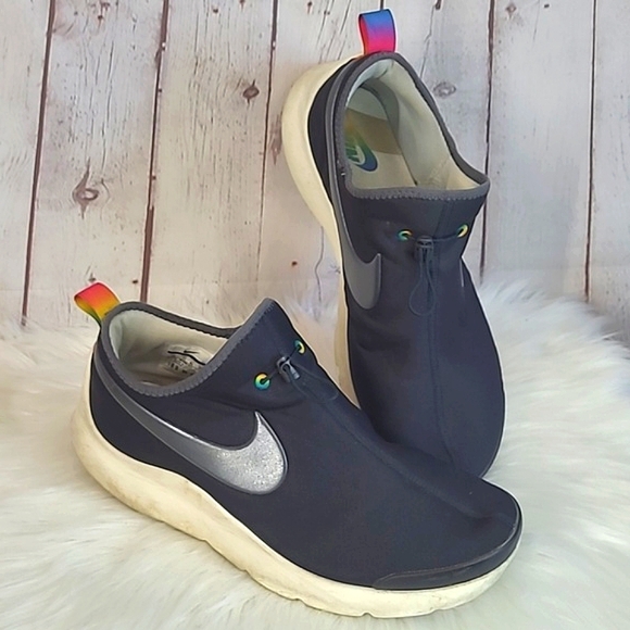 2017 Nike Rainbow Pride Tab Navy Blue Slide On Comfort Sneakers Womens Size 12 - Picture 15 of 16